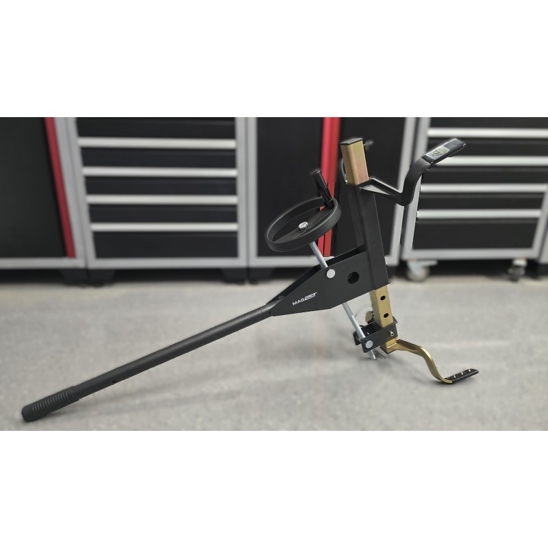 Szarpak do sprawdzania luzów w zawieszeniu